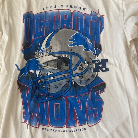Detroit Lions NFL T-Shirt - Picture 4 of 11